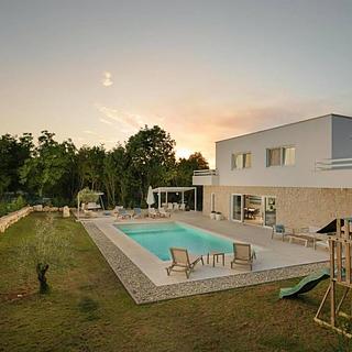 Prodej vily, 160m&sup2;