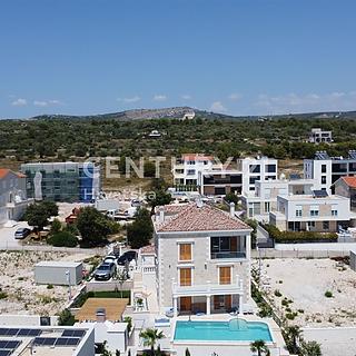 Prodej rodinného domu, 1m&sup2;