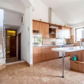Prodej vily, 420m²