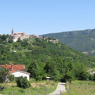 Prodej stavební parcely, 2122m&sup2;