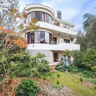 Prodej vily, 475m&sup2;