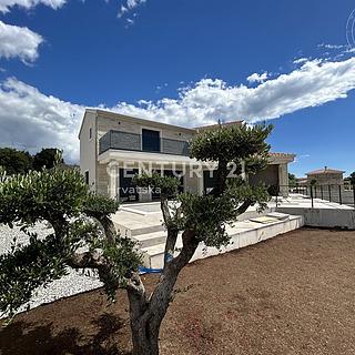 Prodej rodinného domu, 633m&sup2;