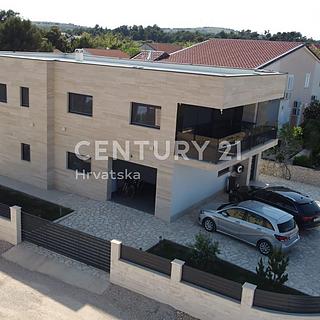 Prodej rodinného domu, 312m&sup2;