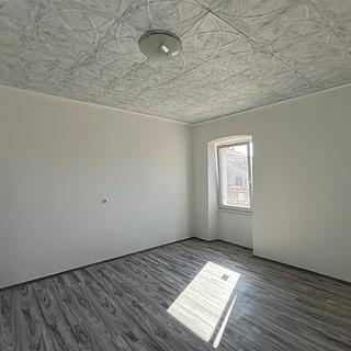 Prodej bytu 1+1, 148m&sup2;