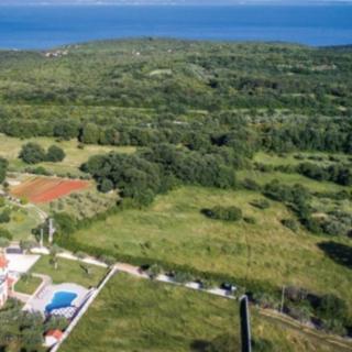 Prodej stavební parcely, 5932m²