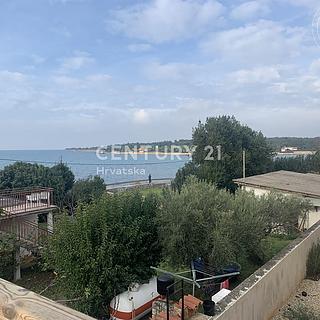 Prodej bytu 3+1, 1m&sup2;