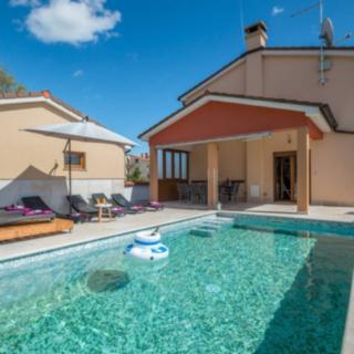 Prodej vily, 160m&sup2;