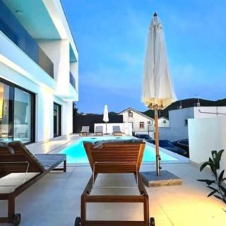 Prodej vily, 262m²