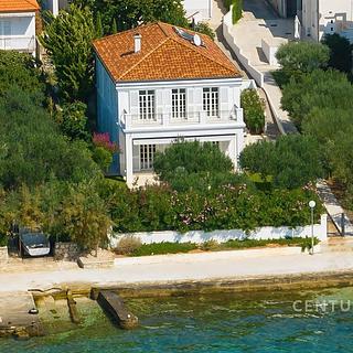 Prodej vily, 290m&sup2;