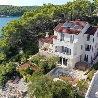 Prodej vily, 250m&sup2;