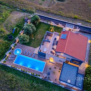 Prodej vily, 350m&sup2;