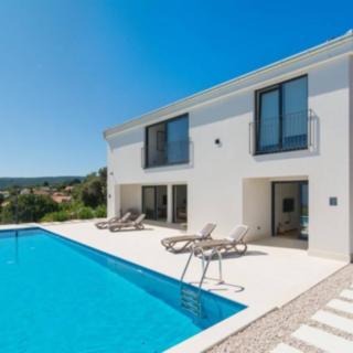 Prodej vily, 155m²