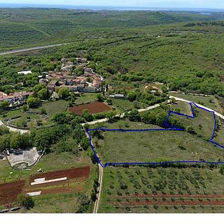 Prodej stavební parcely, 8588m&sup2;