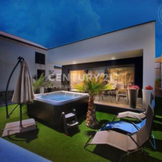 Prodej rodinného domu, 255m²
