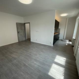 Pronájem bytu 1+kk, garsoniery 35 m² Praha