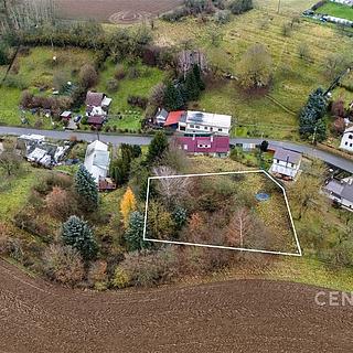 Prodej stavební parcely 907 m² Loukovec