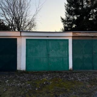 Prodej garáže 20 m² Roztoky