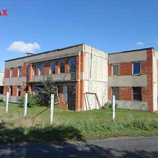Prodej obchodu 1 600 m² Oskořínek, Chlebská