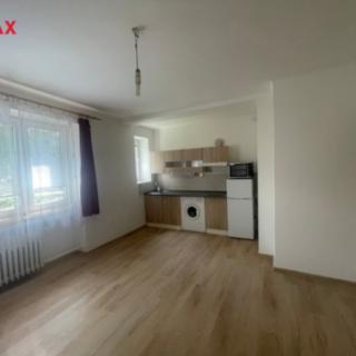 Pronájem bytu 1+kk, garsoniery 33 m² Praha