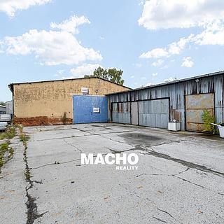 Pronájem skladu 405 m² Chrášťany, K Vodojemu