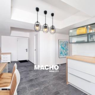 Prodej bytu 2+kk 39 m² Chrášťany