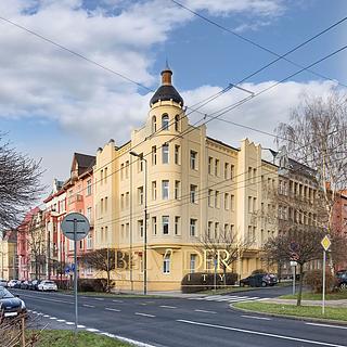 Pronájem bytu 2+kk 67 m² Teplice, Vrázova