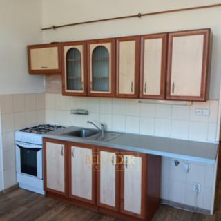 Pronájem bytu 2+1 62 m² Teplice, Tržní náměstí