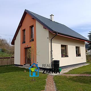 Prodej rodinného domu 106 m² Sklené