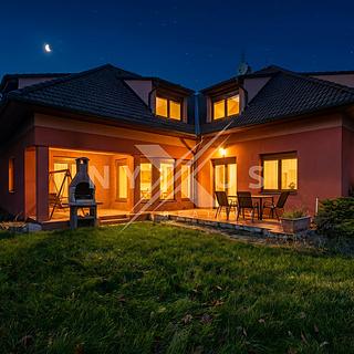 Prodej rodinného domu 364 m² Ohrobec