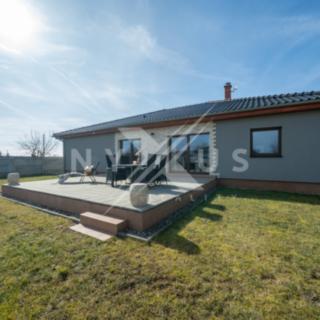 Prodej rodinného domu 161 m² Zálezlice