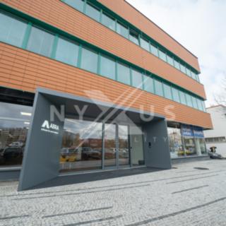 Pronájem kanceláře 741 m² Praha