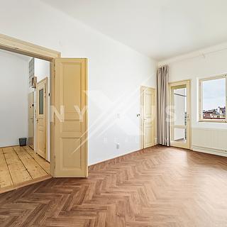 Pronájem bytu 3+1 85 m&sup2; Praha