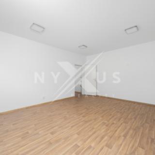 Prodej bytu 4+kk 101 m² Praha, Makovského