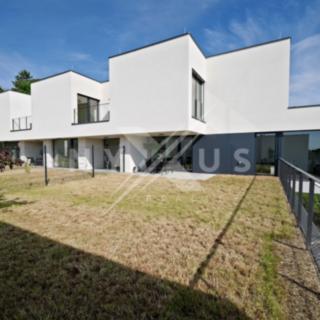 Prodej rodinného domu 216 m² Praha Lysolaje, K Housličkám