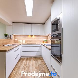 Prodej rodinného domu 277 m&sup2; Dobšice