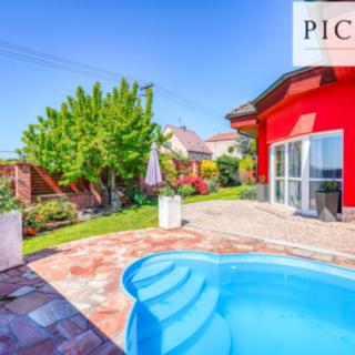 Prodej rodinného domu 210 m² Vejprnice