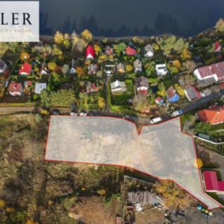 Prodej stavební parcely 3 789 m² Úlice