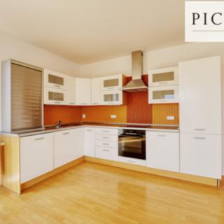 Prodej bytu 3+kk 87 m² Tlučná, Pod Školkou