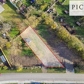 Prodej stavební parcely 759 m² Úherce