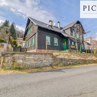 Prodej rodinného domu 341 m² Stříbrná