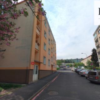 Prodej bytu 2+1 54 m² Karlovy Vary Stará Role, Třešňová
