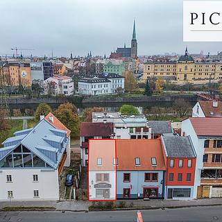 Pronájem obchodu 14 m² Plzeň Severní Předměstí, Lochotínská