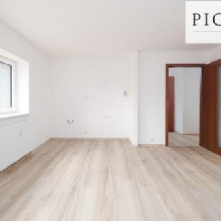 Prodej bytu 2+kk 55 m² Karlovy Vary Hůrky, K Letišti
