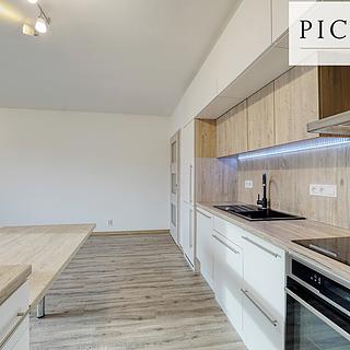 Prodej bytu 2+kk 64 m² Holýšov, Na Terasách