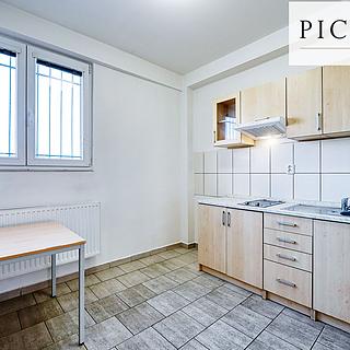 Pronájem bytu 3+1 70 m&sup2; Plzeň
