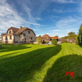 Prodej rodinného domu 252 m² Horní Počaply