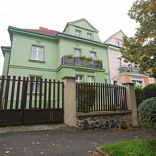 Pronájem bytu 2+1 60 m² Teplice, Heydukova