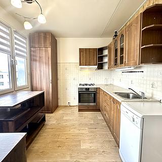 Pronájem bytu 4+1 82 m² Tachov, Jana Ziky