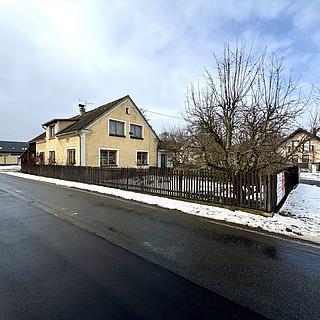 Prodej rodinného domu 300 m² Částkov