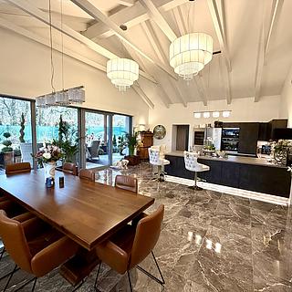 Prodej rodinného domu 217 m&sup2; Rozvadov